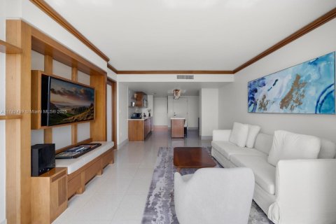 Condo in Miami Beach, Florida, 1 bedroom  № 1667478 - photo 14