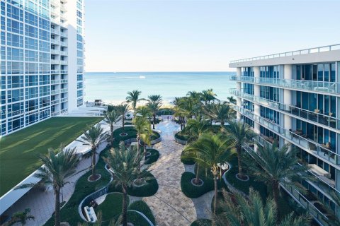Condo in Miami Beach, Florida, 1 bedroom  № 1667478 - photo 9