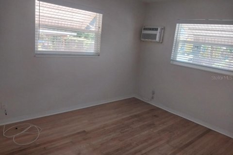 Apartamento en alquiler en Saint Petersburg, Florida, 1 dormitorio, 52.95 m2 № 1608350 - foto 10