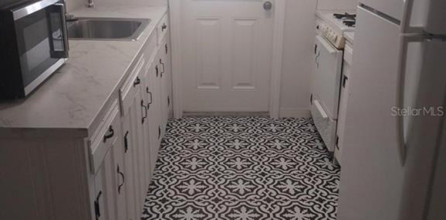 Appartement à Saint Petersburg, Floride 1 chambre, 52.95 m2 № 1608350