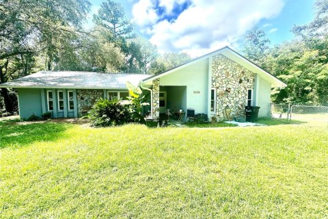 Casa en venta en Ocklawaha, Florida, 3 dormitorios, 139.17 m2 № 1913637 - foto 1