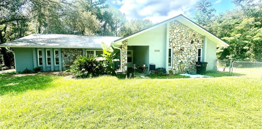Casa en Ocklawaha, Florida 3 dormitorios, 139.17 m2 № 1913637