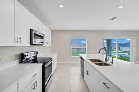Villa ou maison à vendre à Clermont, Floride: 4 chambres, 200.67 m2 № 2097005 - photo 10