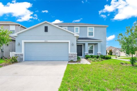 House in Clermont, Florida 4 bedrooms, 200.67 sq.m. № 2097005
