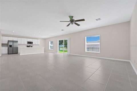 Villa ou maison à vendre à Clermont, Floride: 4 chambres, 200.67 m2 № 2097005 - photo 3