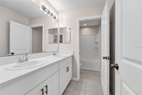 Villa ou maison à vendre à Clermont, Floride: 4 chambres, 200.67 m2 № 2097005 - photo 22