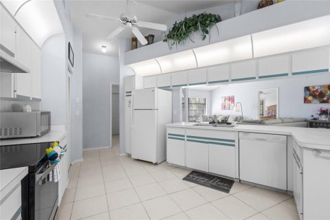 Купить виллу или дом в Порт-Шарлотт, Флорида 7 комнат, 141.03м2, № 2434711 - фото 6