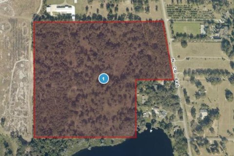 Terrain à Eustis, Floride № 2106638