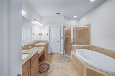 Touwnhouse à vendre à Tampa, Floride: 3 chambres, 212.37 m2 № 2374052 - photo 15