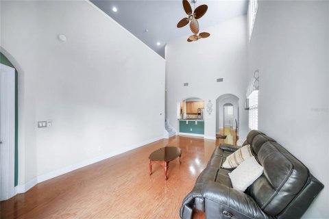 Touwnhouse à vendre à Tampa, Floride: 3 chambres, 212.37 m2 № 2374052 - photo 3