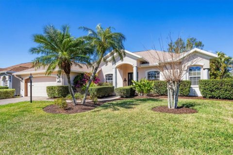 House in Lakewood Ranch, Florida 3 bedrooms, 224.54 sq.m. № 1569704 - photo 2