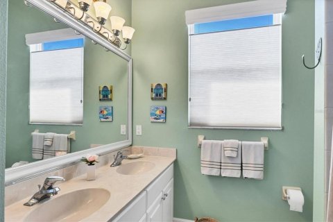 House in Lakewood Ranch, Florida 3 bedrooms, 224.54 sq.m. № 1569704 - photo 21