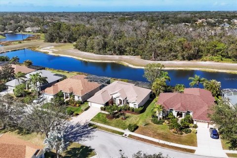 House in Lakewood Ranch, Florida 3 bedrooms, 224.54 sq.m. № 1569704 - photo 30