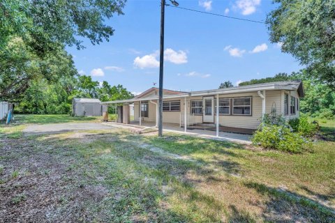 House in Eustis, Florida 2 bedrooms, 118.91 sq.m. № 1919551 - photo 21