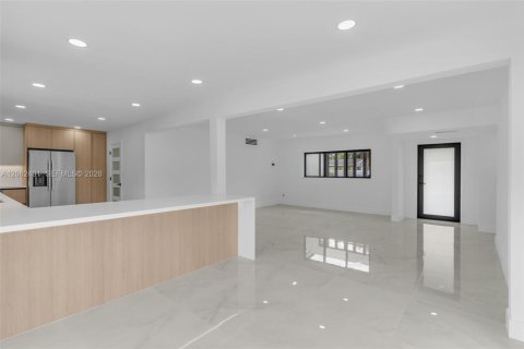 Villa ou maison à vendre à Miami, Floride: 3 chambres, 145.58 m2 № 2254151 - photo 13