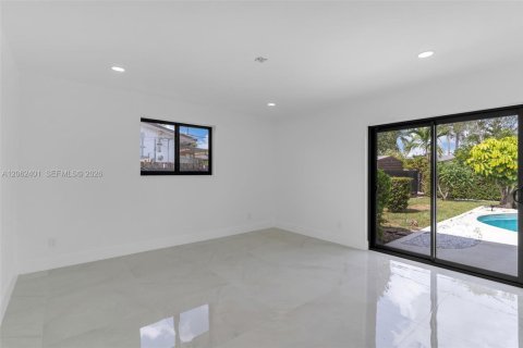 Villa ou maison à vendre à Miami, Floride: 3 chambres, 145.58 m2 № 2254151 - photo 16