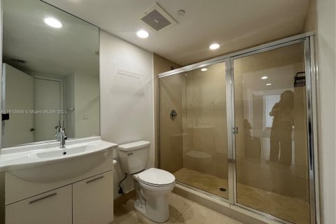Condo in Miami, Florida, 2 bedrooms  № 1759157 - photo 14
