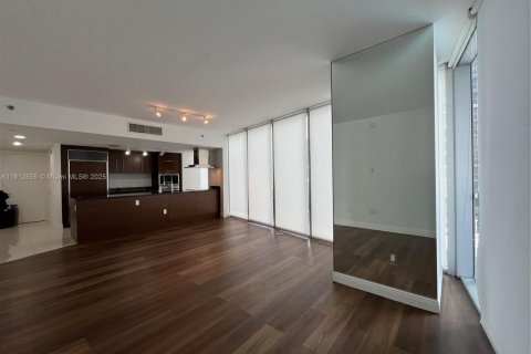 Condo in Miami, Florida, 2 bedrooms  № 1759157 - photo 5