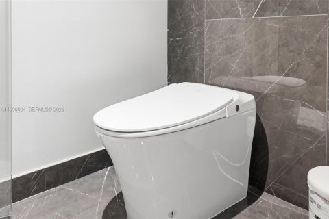 Condo in Miami, Florida № 2057837 - photo 4