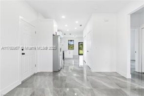 Villa ou maison à vendre à Lehigh Acres, Floride: 3 chambres № 1963109 - photo 6