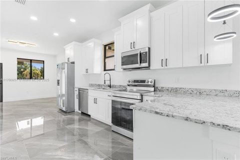 Villa ou maison à vendre à Lehigh Acres, Floride: 3 chambres № 1963109 - photo 9