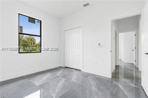 Villa ou maison à vendre à Lehigh Acres, Floride: 3 chambres № 1963109 - photo 15