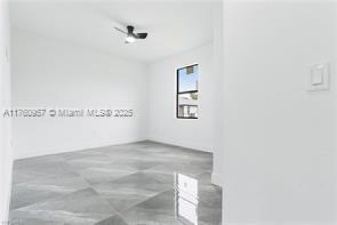 Villa ou maison à vendre à Lehigh Acres, Floride: 3 chambres № 1963109 - photo 17