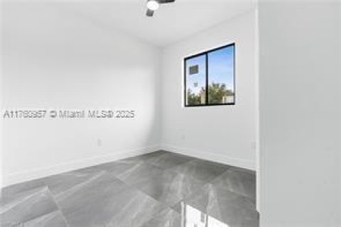 Villa ou maison à vendre à Lehigh Acres, Floride: 3 chambres № 1963109 - photo 16