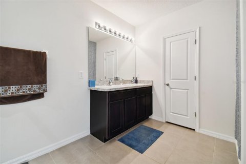 House in Wesley Chapel, Florida 4 bedrooms, 209.96 sq.m. № 1879824 - photo 27