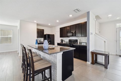 House in Wesley Chapel, Florida 4 bedrooms, 209.96 sq.m. № 1879824 - photo 6
