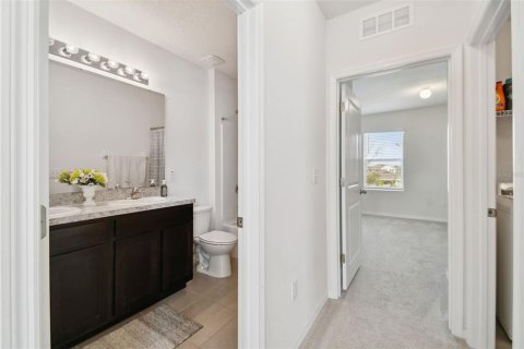 House in Wesley Chapel, Florida 4 bedrooms, 209.96 sq.m. № 1879824 - photo 17