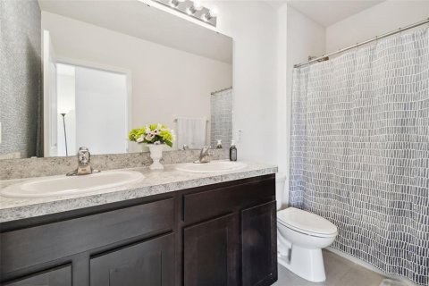 House in Wesley Chapel, Florida 4 bedrooms, 209.96 sq.m. № 1879824 - photo 15