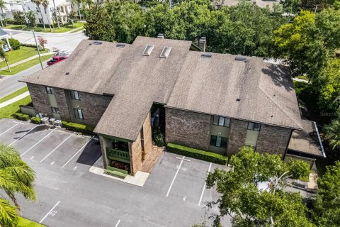 Condominio en venta en Orlando, Florida, 2 dormitorios, 111.48 m2 № 1798507 - foto 2