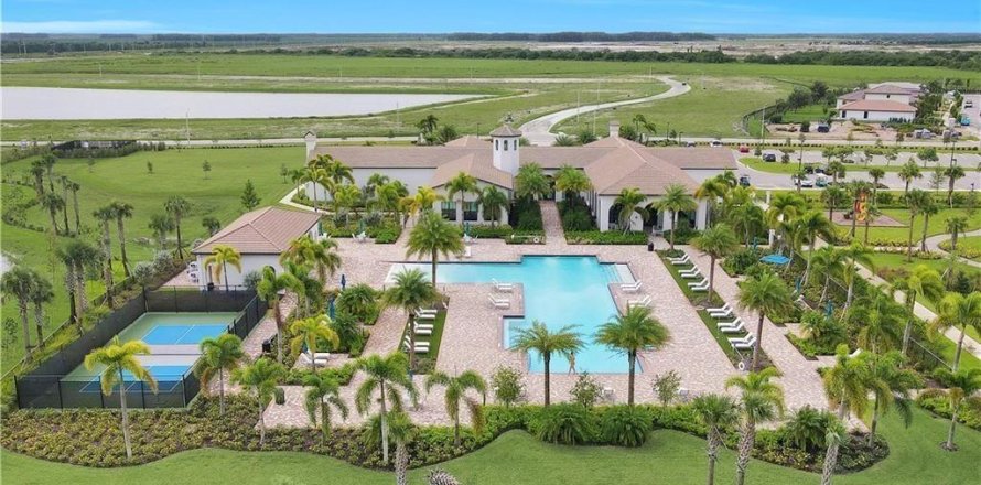 House in Immokalee, Florida 4 bedrooms, 209.96 sq.m. № 1102280