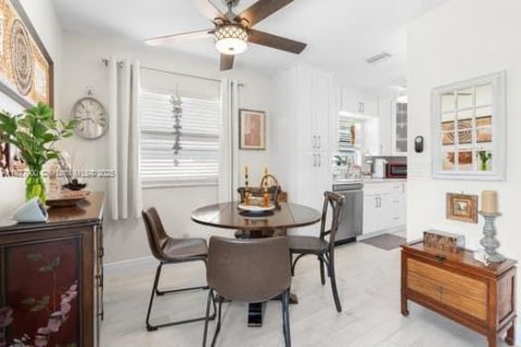 Condo in Delray Beach, Florida, 2 bedrooms  № 1802660 - photo 9