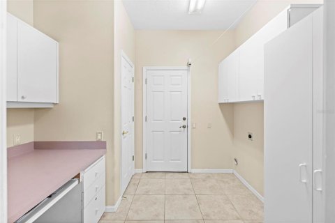 House in Spring Hill, Florida 2 bedrooms, 163.23 sq.m. № 2226600 - photo 22