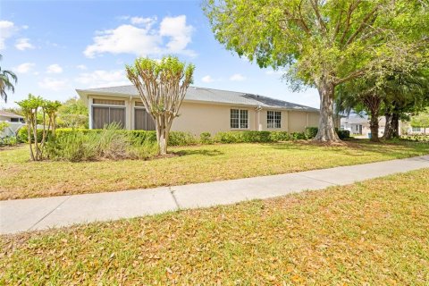 House in Spring Hill, Florida 2 bedrooms, 163.23 sq.m. № 2226600 - photo 25