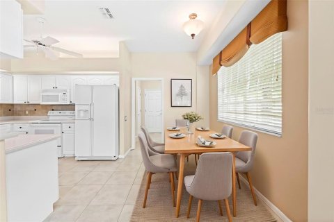 House in Spring Hill, Florida 2 bedrooms, 163.23 sq.m. № 2226600 - photo 6