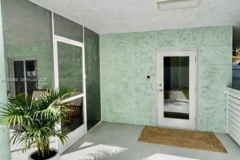 Casa en venta en Key Largo, Florida, 3 dormitorios, 148.46 m2 № 2080491 - foto 2