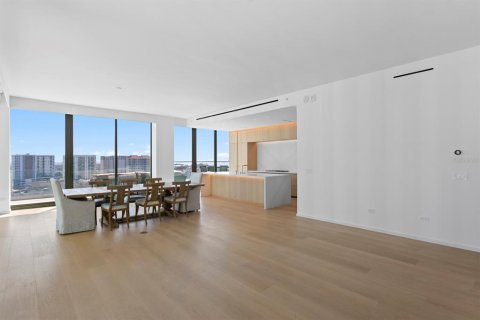 Condominio en venta en Tampa, Florida, 3 dormitorios, 280.01 m2 № 2235001 - foto 17