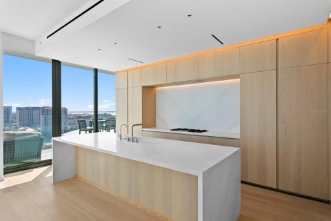 Condominio en venta en Tampa, Florida, 3 dormitorios, 280.01 m2 № 2235001 - foto 8