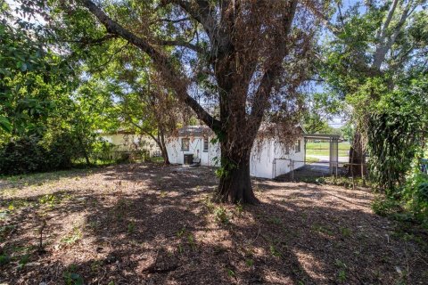 House in Tampa, Florida 3 bedrooms, 81.94 sq.m. № 1913128 - photo 30