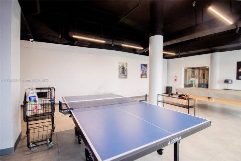 Condo in Miami Beach, Florida, 1 bedroom  № 1729449 - photo 27