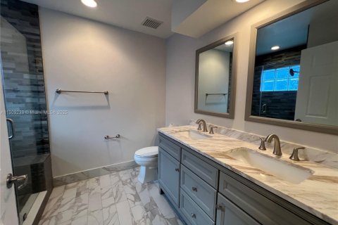 Villa ou maison à louer à Pembroke Pines, Floride: 3 chambres, 130.81 m2 № 1966643 - photo 25