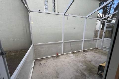 Villa ou maison à louer à Pembroke Pines, Floride: 3 chambres, 130.81 m2 № 1966643 - photo 28