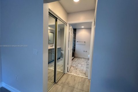 Villa ou maison à louer à Pembroke Pines, Floride: 3 chambres, 130.81 m2 № 1966643 - photo 24