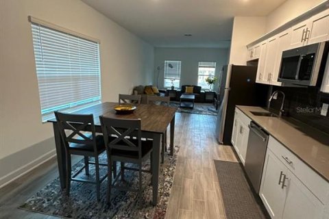 Casa en venta en Orlando, Florida, 5 dormitorios, 361.95 m2 № 1869095 - foto 6