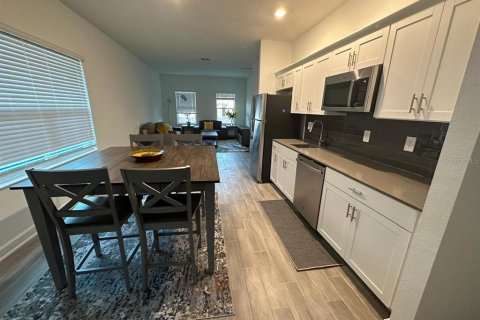 Casa en venta en Orlando, Florida, 5 dormitorios, 361.95 m2 № 1869095 - foto 10