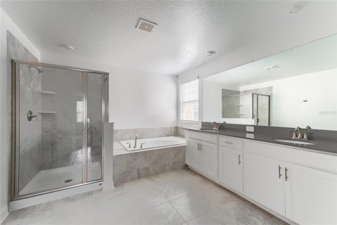 Casa en venta en Orlando, Florida, 5 dormitorios, 361.95 m2 № 1869095 - foto 23