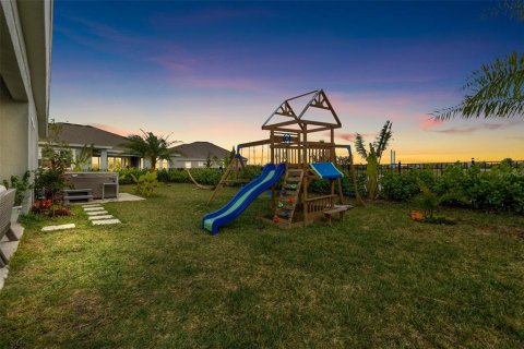 House in Apollo Beach, Florida 4 bedrooms, 299.05 sq.m. № 1556115 - photo 30